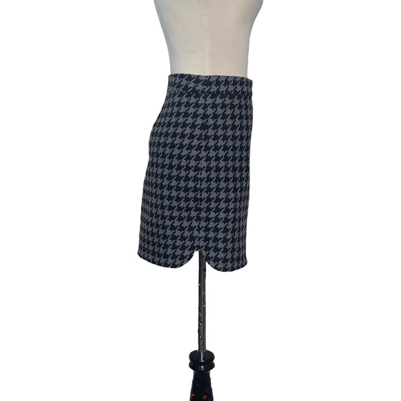 J. Crew black houndstooth lined mini a-lined skirt size 6 - Picture 4 of 7